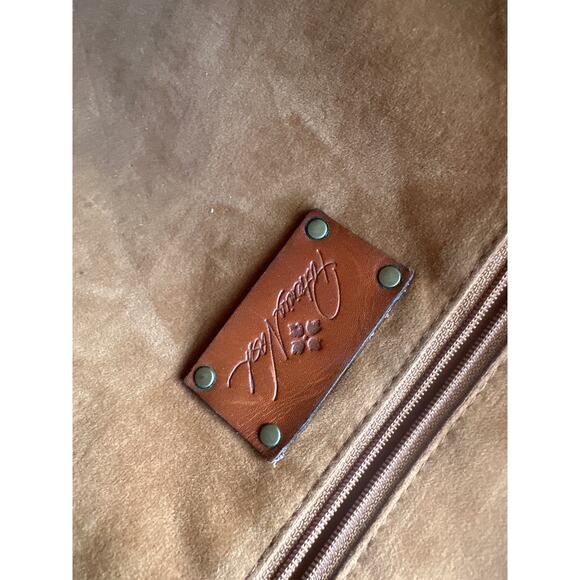 PATRICIA NASH Burnished Tooled Benvenuto Gold Leather Shoulder Bag Tote Cognac - Picture 9 of 10